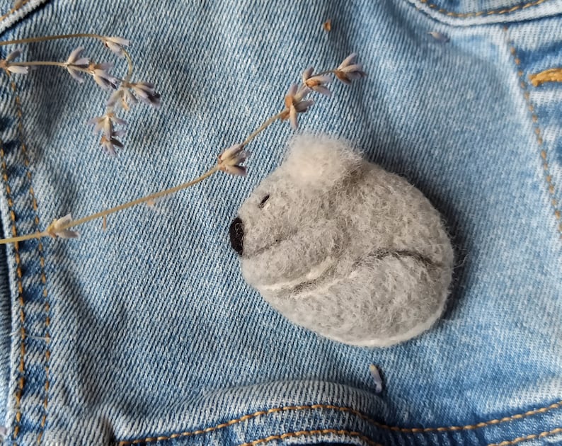 Koala brooch Neelde felted koala pin