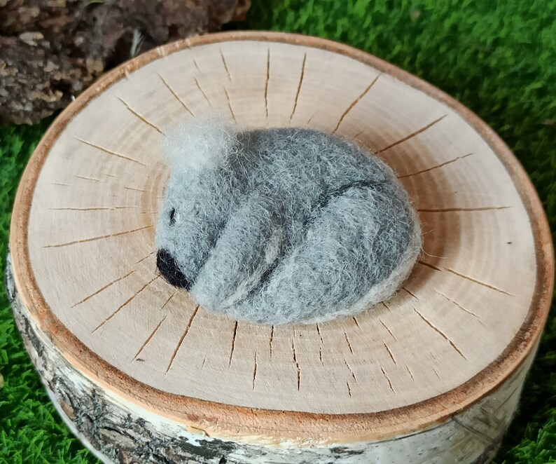 Koala brooch Neelde felted koala pin