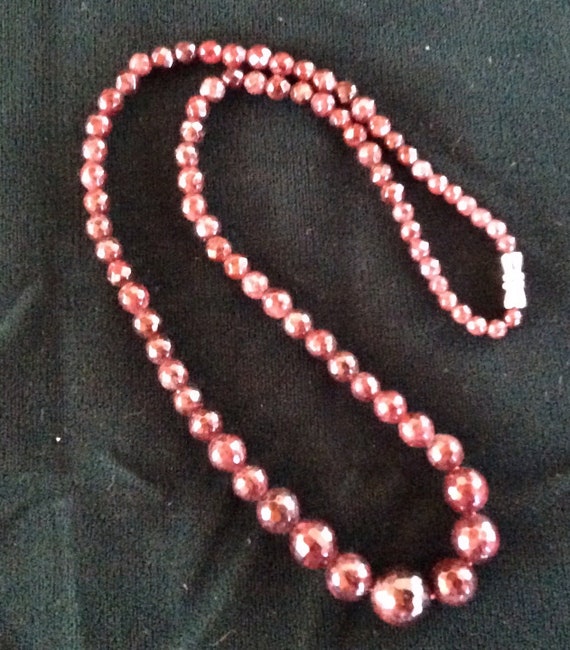 Graduated Faceted Garnet bead Necklace - image 3
