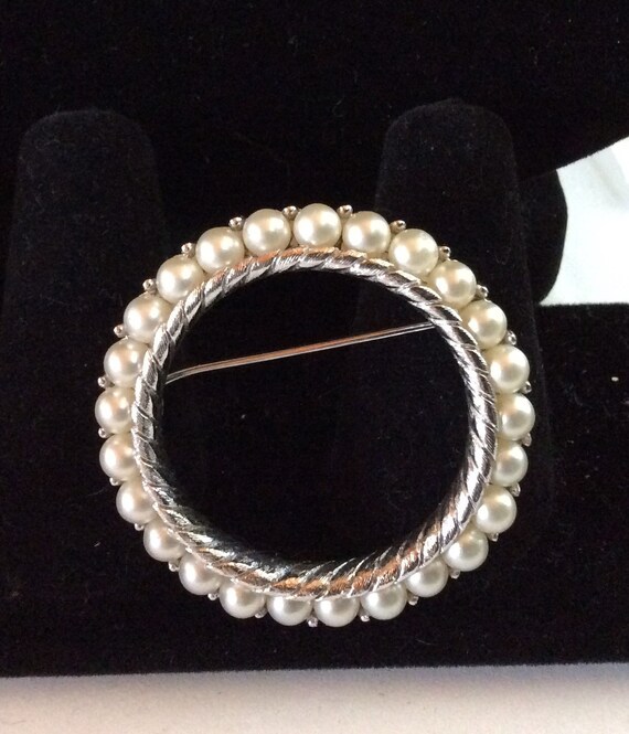 Classic Crown Trifari Ring of Pearls Pin/Brooch