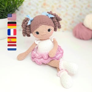 Patroon amigurumi-pop, gehaakt poppatroon, Amelia-pop met 3 outfits Patroon-pdf-bestand in het Engels (VS-voorwaarden), Nederlands, Spaans, Frans en Duits