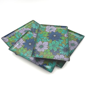 Set of 4 Flower Power Melamine Snack Trays Plastic Rectangular 7.5" x 5.25"