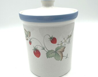 Strawberries & Grapes Canister with Lid by Savoir Vivre "Luscious" design 6.25" h