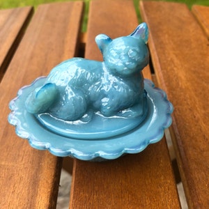Mosser Blue Cat on a Nest or Basket Glass Georgia Blue Salt Cellar