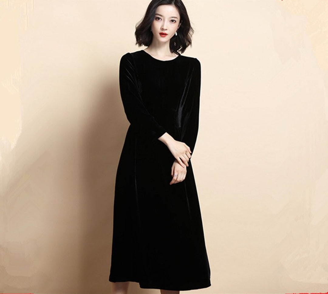 womens midi velvet dress