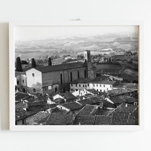 Tuscany Photography Printable, San Gimignano Black and White Photo, Grainy Old-Style Photo, Italy Black White Photography, Travel Poster Art