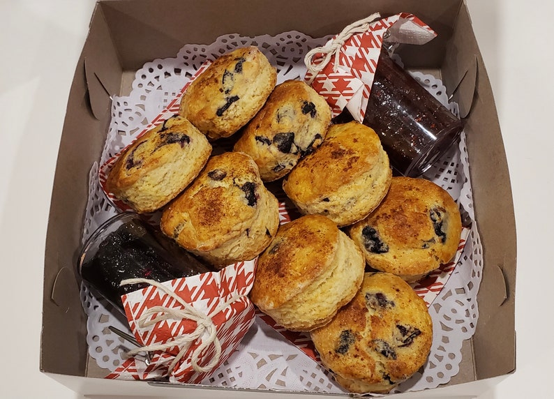 Mothers Day Freshly Baked Scones, Scone Gift Box, Picnic Box, 8 Pieces Assortment Scones, Gift For Her, Gift For Him, Virtual Party Box image 2