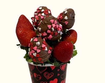 Chocolate Covered Strawberries, Edible Gift, Fruit Arrangement, Mini Edible Valentine's Day Fruit Arrangement, Gift for Her, Strawberry