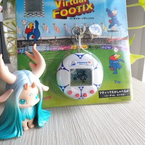 RARE Virtual Footix France 98 Virtual pet Digital pet / SP014 image 10