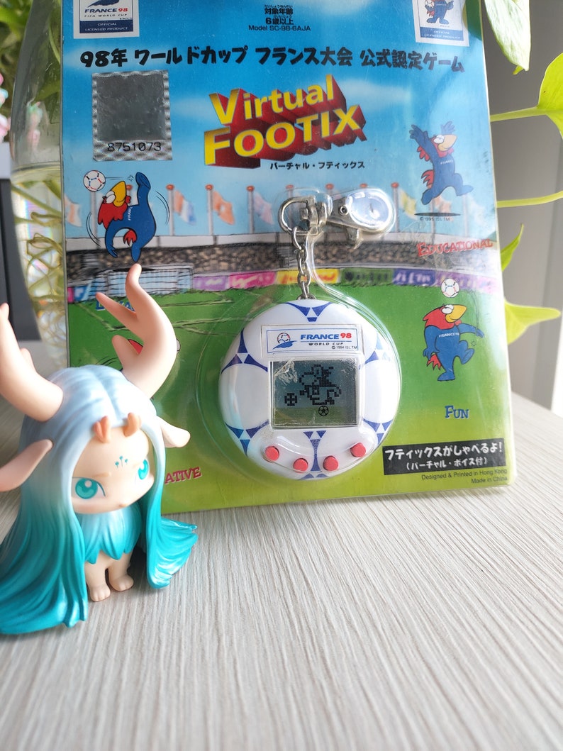 RARE Virtual Footix France 98 Virtual pet Digital pet / SP014 image 10