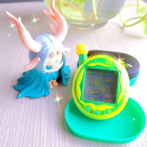 RARE : Chou Jinsei Enjoi Tamagotchi Plus (Entama) - Guru Guru Green / C061