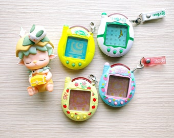 BANDAI : Keitai Kaitsu Tamagotchi Plus / C030