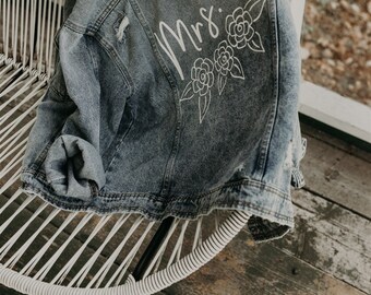 Bride Jean Jacket / Mrs Jean Jacket / Denim Jacket / Wedding / Personalized Denim Jacket / Jean Jacket / Mrs