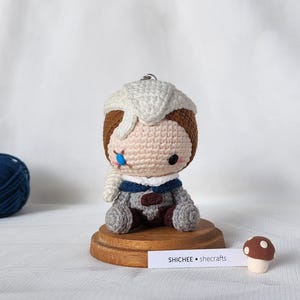 Handgemachtes gehäkeltes Valorant Mittel, Amigurimi Valorant Game Sova, Plüschtier, Display, Autozubehör, Ornament |Geschenk|Valentinstag|Weihnachten|Geburtstag