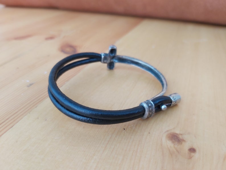 Sterling Silver 925 Cross Leather Bracelet With Garnet Stone Modern Style