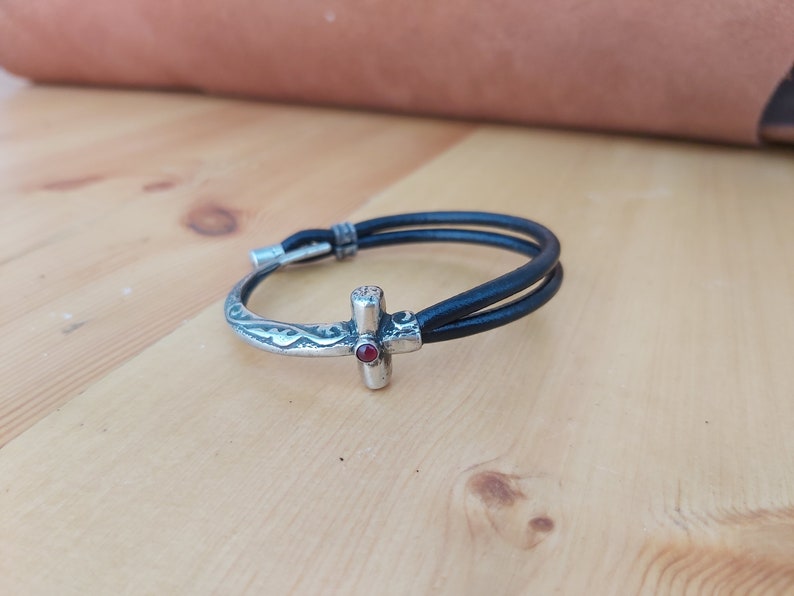 Sterling Silver 925 Cross Leather Bracelet With Garnet Stone Modern Style