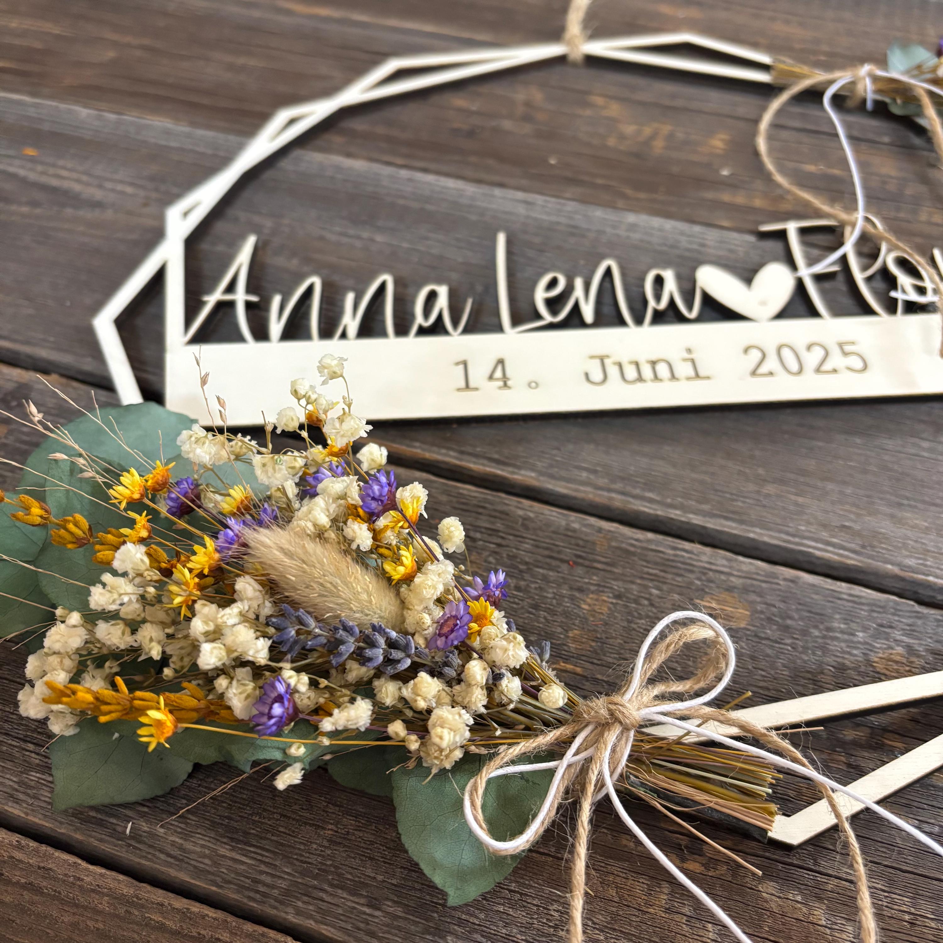 LOVE Kuchendekoration Aus Holz – Herzform Mit Blumen & Blättern, 22x23 Cm, Für Hochzeit, Geburtstag
