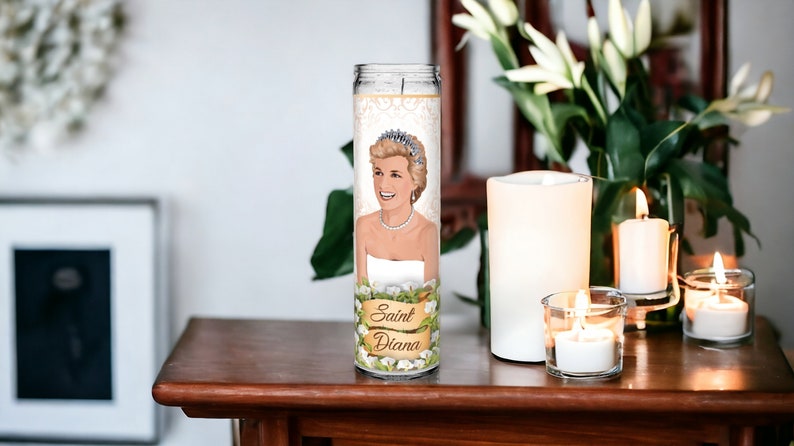 Heilige Prinzessin Diana Berühmtheitsgebets-Andachts-Parodie-Altar-Andachtskerze, 8 weißes nicht parfümiertes Glas. Bild 6