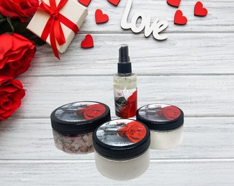 Sandalwood Rose Bath and Body Gift Set