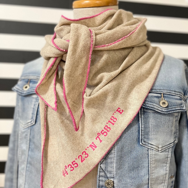 Koordinaten personalisiert Dreieckstuch Halstuch Tuch Schal Wolltuch Cashmere pink