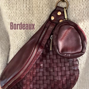 XL Bordeaux personalisierte Slingbag Bauchtasche groß Ledertasche Crossbodybag Umhängetasche Tasche Bauchtasche Ledergurt ohne Stoffgurt