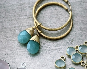 Lässig feminine Ohrringe Creolen Hoops aus Silber vergoldet Sterlingsilber  Halbedelstein Amethist Labradonit Aqua Calcedon