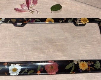 Floral License plate frame. Flower license plate, custom license plate, cute license plate, gift for her.