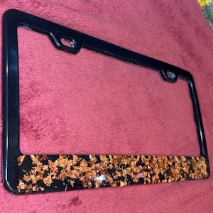 license plate frame