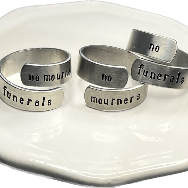 No mourners, No Funerals rings (4 STYLES) Adjustable, Six of Crows, Shadow and Bone, Grishaverse, Kaz Brekker, Jesper Fahey, Inej Ghafa,