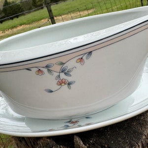 Princess House Heritage Blossom Gravy Boat Pink Peach Blue Floral Sauce Bowl and Plate C2 image 3