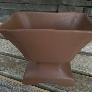 Cache-pot en poterie Texas Gilmer 334 Cache-pot sur piédestal Texas, brun rustique, glaçure mate, vase en poterie des États-Unis, urne en poterie # B1F LIRE LES DÉTAILS