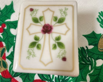 Vintage Porcelain Religious Keepsake Box: Cross & Roses Design