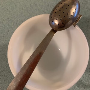 Vintage Tea Infuser Tea Strainer Stainless Steel Tea Infuser Tea Spoon Tea Maker T19 READ DETAILS