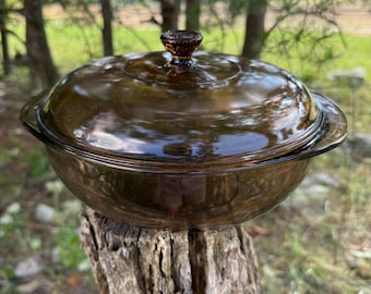 Vintage Amber PYREX Casserole Dish 1.5 Liter Round Baking Pan with Lid