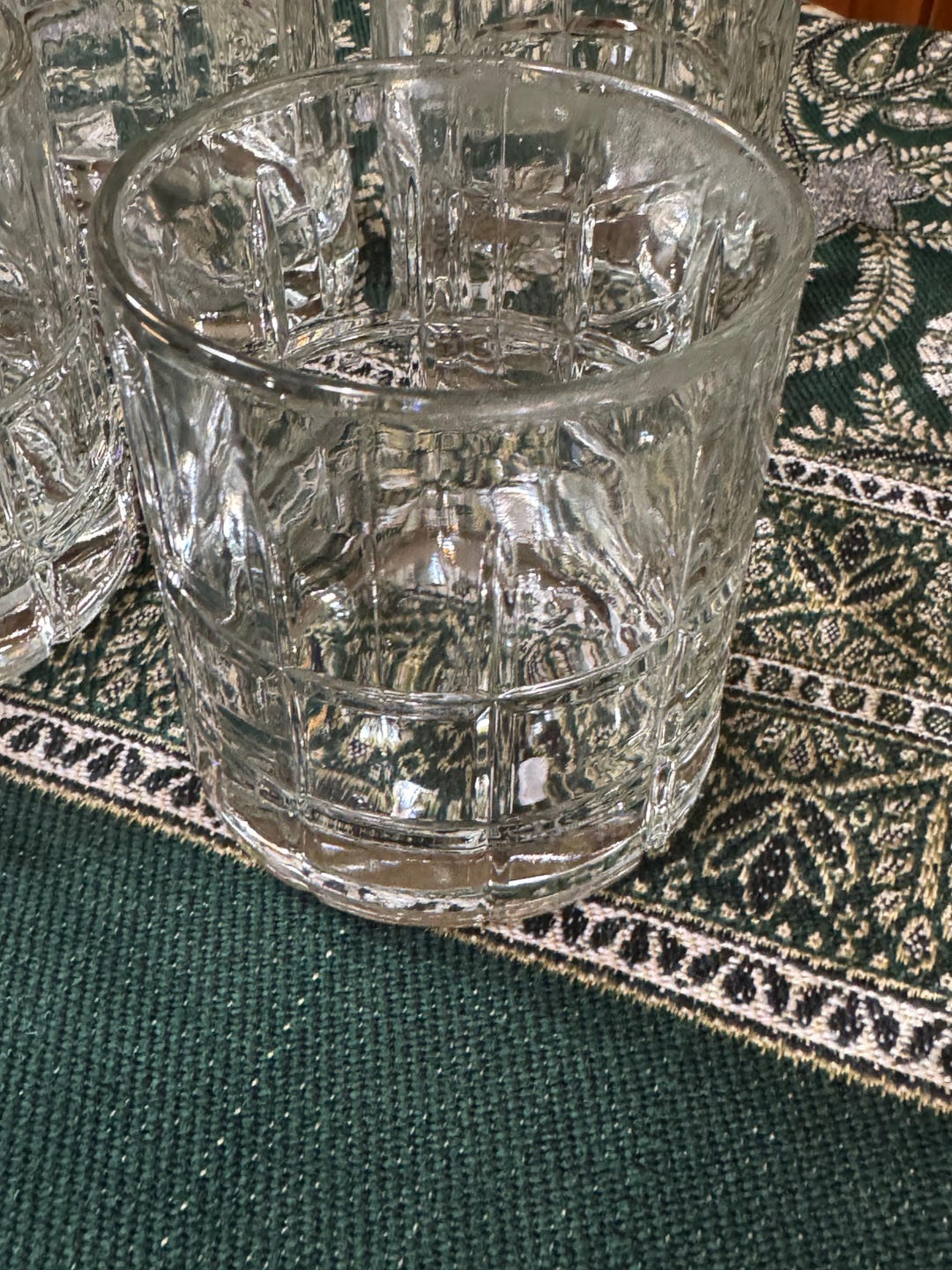 ムーンストーン　シャーベットグラス 4個セットAnchor Hocking Vintage Anchor Hocking Tartan Whiskey Glasses, Set of 4 - Etsy