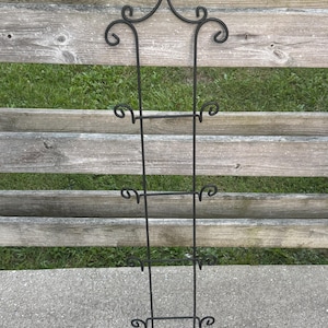 Vintage Plate Rack Wrought Iron Black Wall Decor Scrolls 4 Tiered Collectible Plate Display Farmhouse Rustic Outdoor Home Decor Wall Art