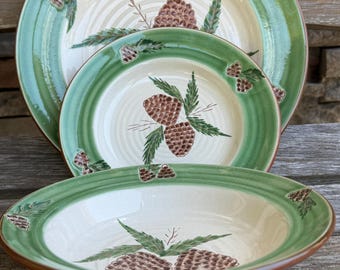 Christmas Dinnerware Set Pine Cone Hampton Forge Green Bands 6 Piece Set