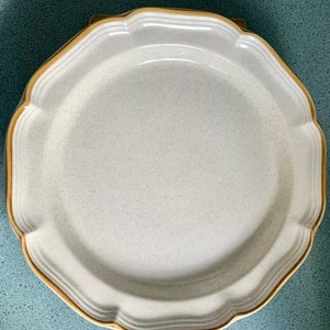 Mikasa Round Platter Stoneware Garden Club EC 400 Vintage Mikasa Round Serving Plate 12 1/2 Inches Rustic Farmhouse Kitchen READ DETAIL