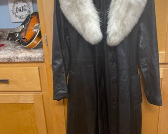 Vintage Lambskin Leather Trench Coat with Fox Fur Collar (US Size 16)