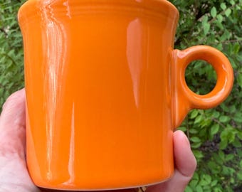 Vintage Fiesta Ware-mokken: oranje klassiek ringhandvat Homer Laughlin, VS