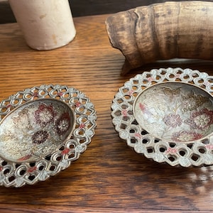 Vintage Brass Trinket Bowl Enameled Floral Trinket  Ornate Jewelry Bowl Vintage Vanity Storage Set of 2 T22 READ DETAILS