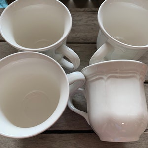 Mikasa French Countryside Coffee Cups Scalloped Trim Vintage Teacups F 9000 White Mikasa Dinner Cups Set of 4 T16
