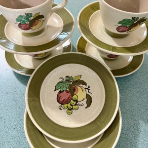 Metlox Poppytrail Coffee Desert Set Provincial Fruit Green Vintage Avocado Autumn Harvest Decor Fruit Pattern Fall Dining Decor Set of 12
