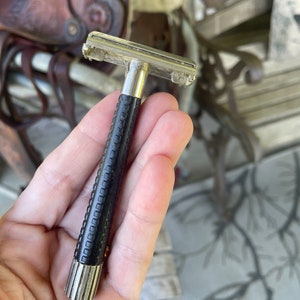 Vintage Schick Safety Razo 1960s Black Handle Stainless Steel Collectible Shaving Grooming Memorabilia Gift for Man