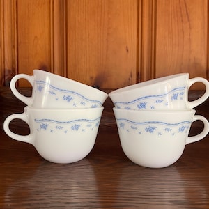 Pyrex Coffee Cups Morning Blue Floral Trim Platonite White Glass Cups Corning Ware Corelle Set of 4 T21