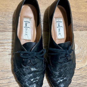 Vintage 1960’s Ladies Black Leather Lace Up Shoes Fanfares made in Brazil Woven Toe Size 6 Granny Shoe Oxford Style Flats T20