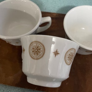 Vintage Syracuse China Diner Mugs Gold Medallion Interpace China Coffee Cups Heavy Restaurant Cafe Ware Cups Vitrified China Set of 3 #T23