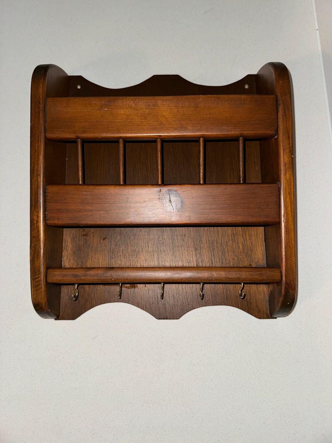 Vintage Folk Art Wall Shelf Hat Rack Dish Cup Rack Display Shelf