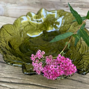 Indiana Glass Green Bowl, Avocado Green Loganberry Pattern Pressed Glass Candy Dish, Green Glass Trinket Bowl, #A1