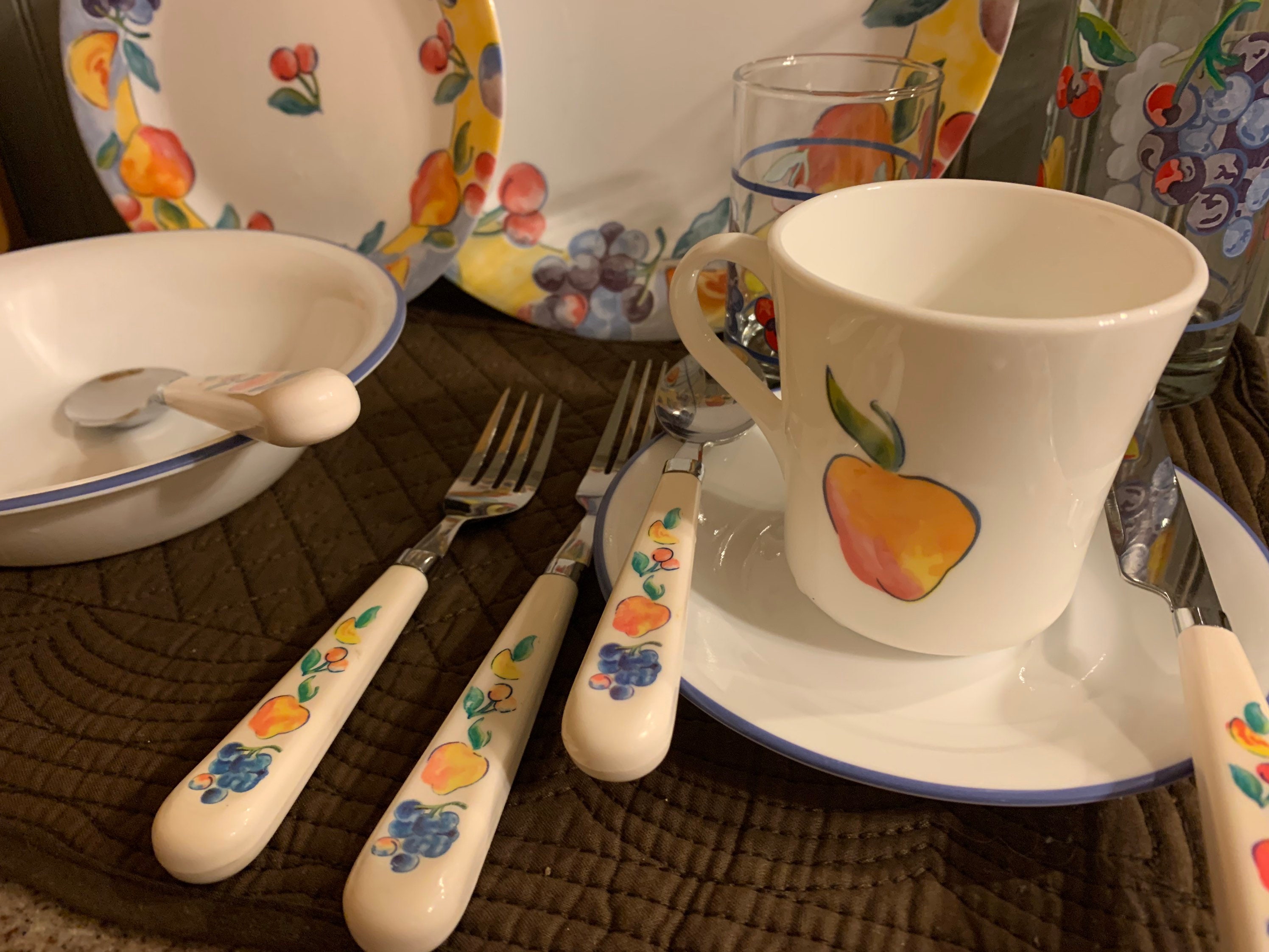 Corelle Dinnerware Fruit Basket Pattern Corelle Utensils Corning Dinnerware  Complete Service for 4, 48 Pieces, C READ DETAIL 